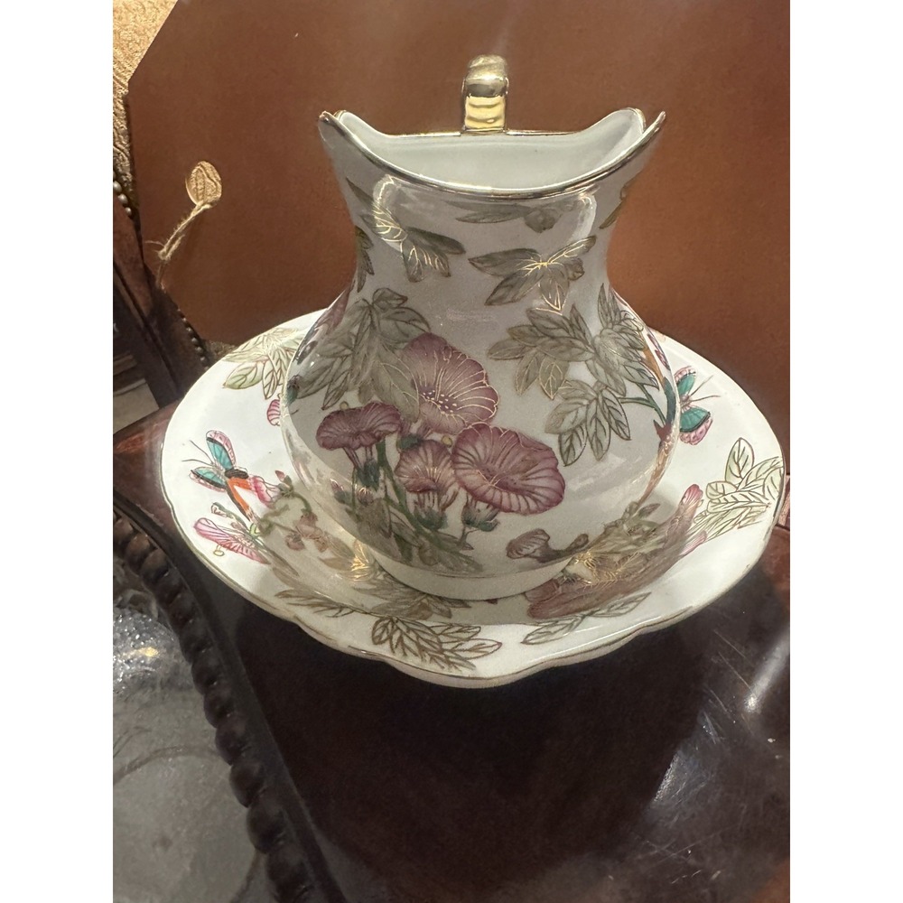 China Hand painted porcelain Pitcher and bowl set, chintz floral pattern